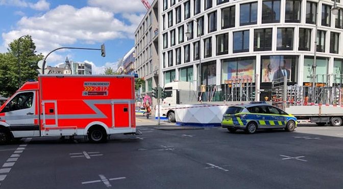 Köln | Radfahrerin durch abbiegendem LKW getötet
